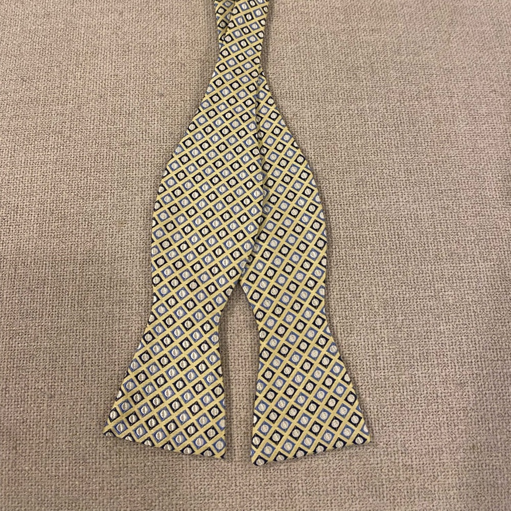 Men’s Bow tie